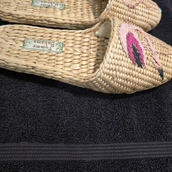 Tommy Bahama Pink Flamingo Woven Slip-On Mules - Picture 3 of 5